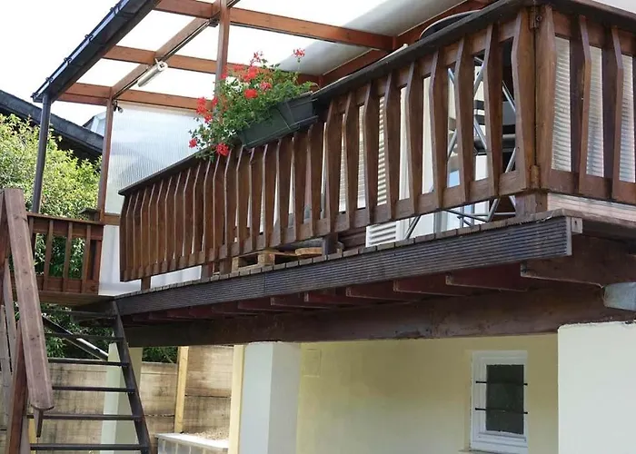 Le De Hermeton Nyaraló